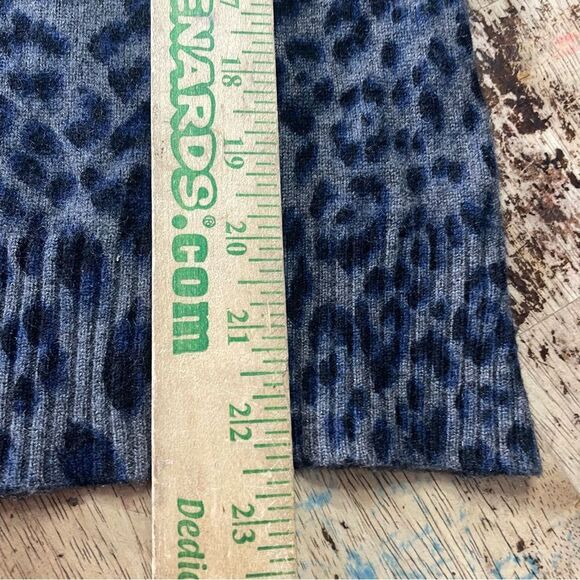 AQUA 100% Cashmere‎ Gray Leopard Cheetah 3/4 Sleeve Fitted Cardigan Womens XS - Picture 5 of 5